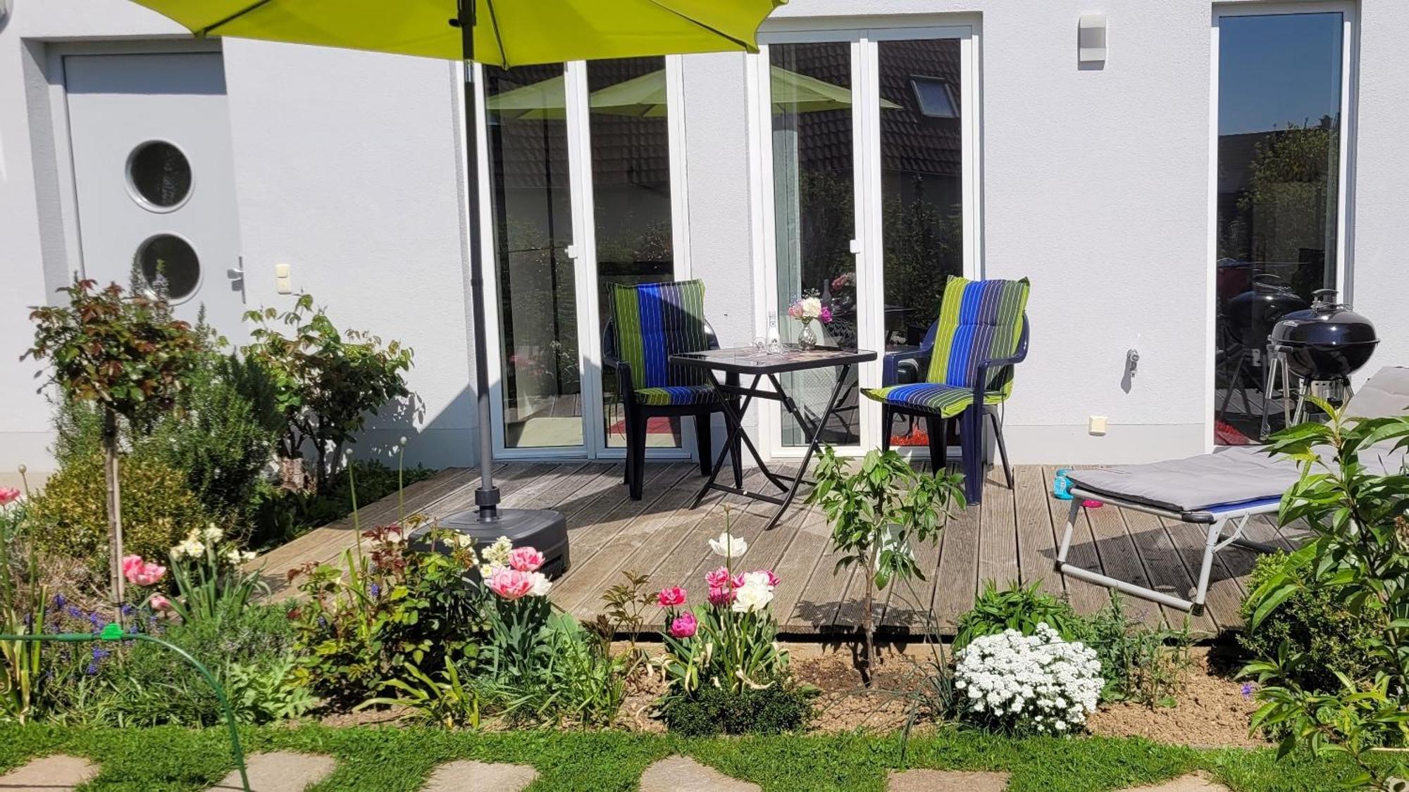 Apartment Gartenblick Mit Terrasse
